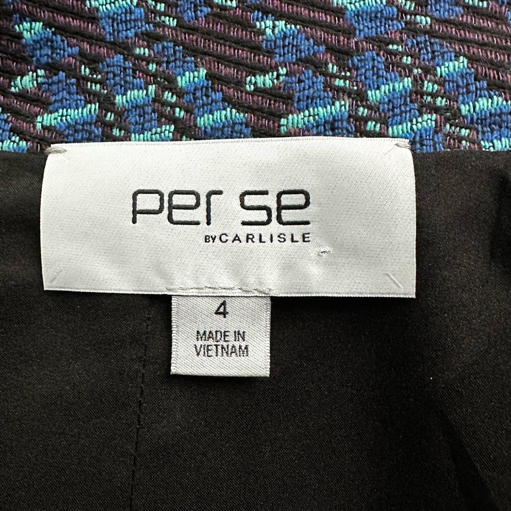 New condition wool knit jacket. - Picture 6 of 6